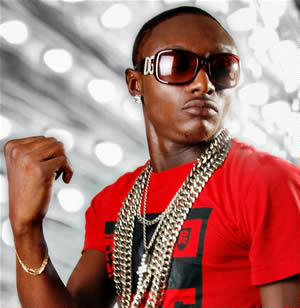 Dbanj With Girls.jpg